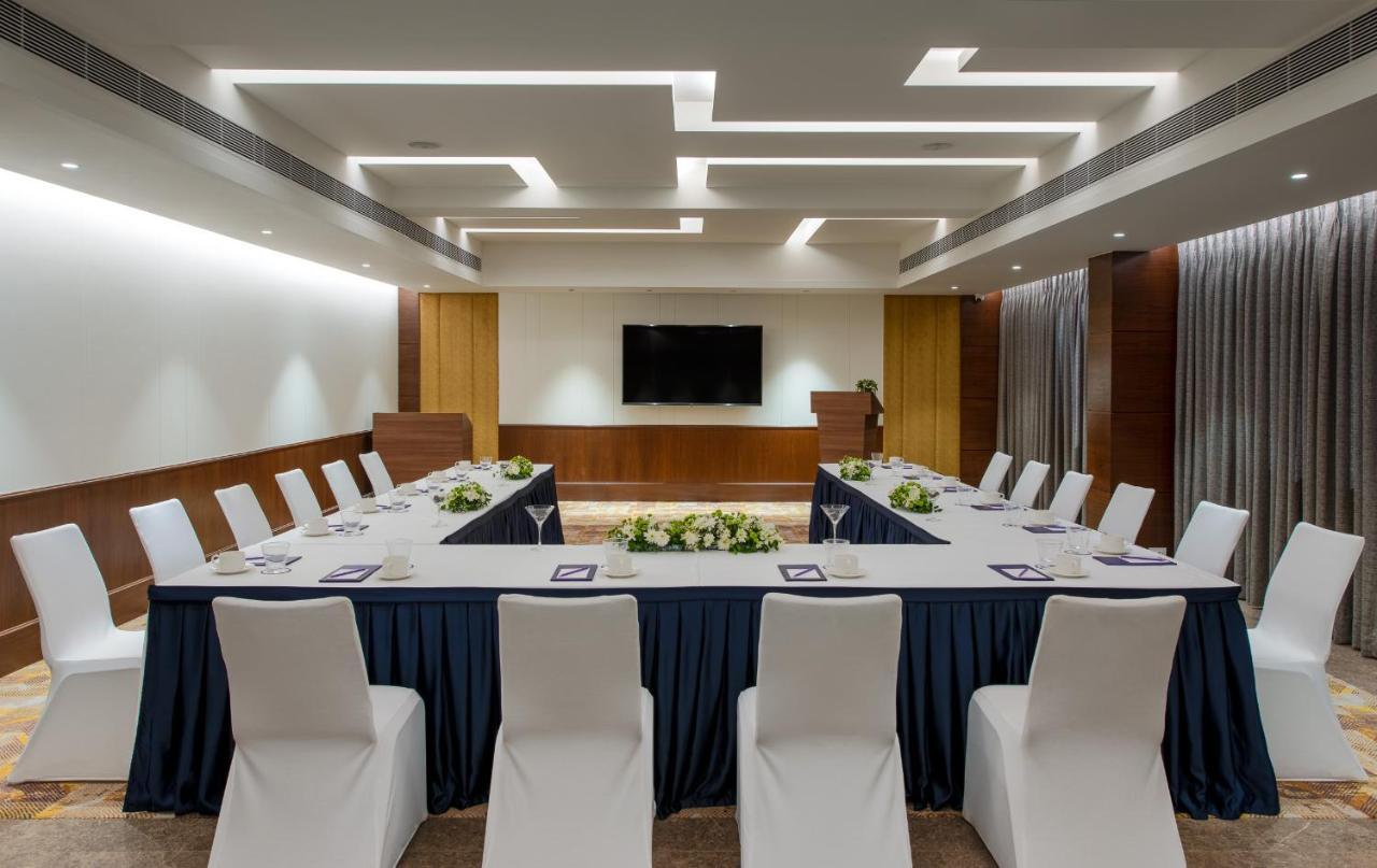 Vivanta Mangalore Oldport Road - Formerly Known As Taj Manjarun Extérieur photo